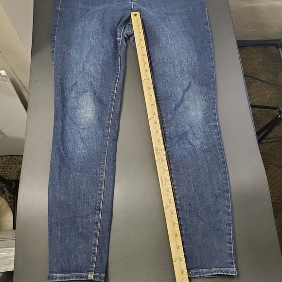 Old Navy Rockstar Mid Rise Jeans Women's Size 14 Long - Picture 6 of 12